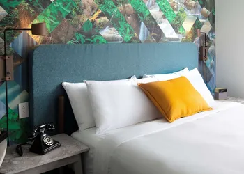 Canvas Moncton, Tapestry Collection by Hilton hotel thumbnail 4