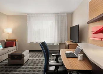 TownePlace Suites by Marriott Cedar Rapids Marion hotel thumbnail 8