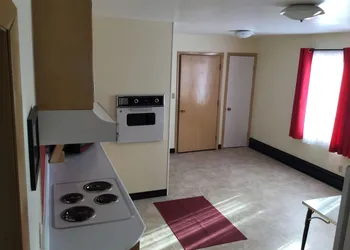 Cedars Motel hotel thumbnail 7