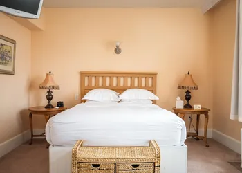 Hotel Condon hotel thumbnail 7
