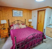 Helmcken Falls Lodge hotel detail image 4