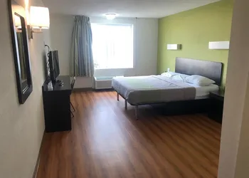 Shadeland Inn Indianapolis hotel thumbnail 6