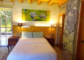 Hotel Frutos del Bosque hotel thumbnail 3