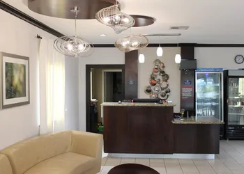 Horizon Inn & Suites - Pearsall hotel thumbnail 3