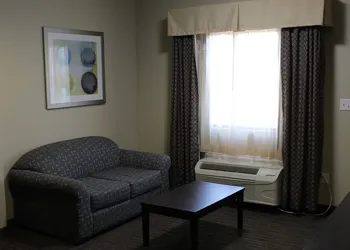 Horizon Inn & Suites - Pearsall hotel thumbnail 6