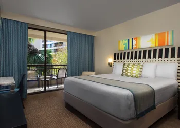 Bay Lake Tower at Disney's Contemporary Resort hotel thumbnail 6