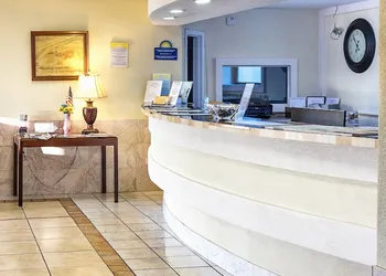 Budget Host Inn hotel thumbnail 2