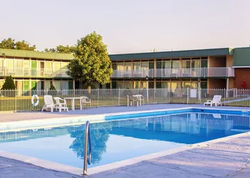Budget Host Inn hotel thumbnail 8