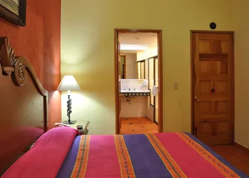 Hotel La Parroquia hotel thumbnail 5