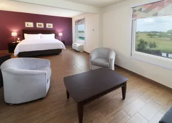 Holiday Inn Reynosa Industrial Poniente by IHG hotel thumbnail 5