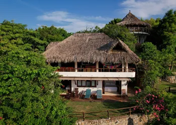 ZOA Hotel - Michelin Key Winner - Adults Only hotel thumbnail 2