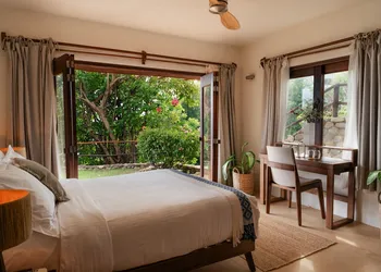ZOA Hotel - Michelin Key Winner - Adults Only hotel thumbnail 3