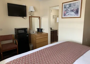 Sandusky Inn hotel thumbnail 5