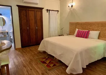Hotel Trebol hotel thumbnail 5