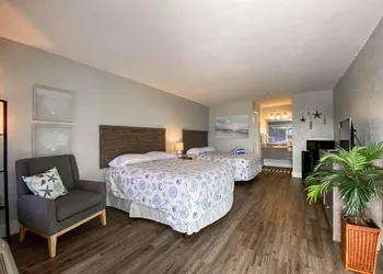 Bonita Beach Inn and Suites hotel thumbnail 6