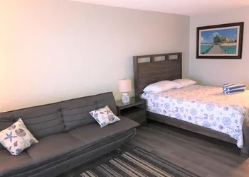 Bonita Beach Inn and Suites hotel thumbnail 8