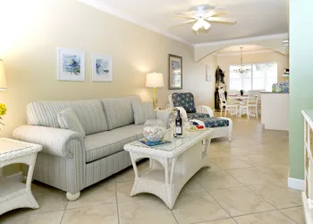 Barefoot Beach Resort hotel thumbnail 2