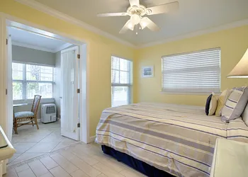 Barefoot Beach Resort hotel thumbnail 8