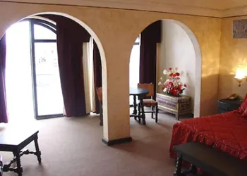 Hotel Castillo Santa Cecilia hotel thumbnail 4