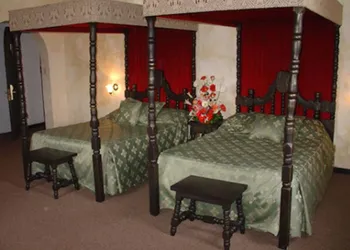 Hotel Castillo Santa Cecilia hotel thumbnail 6