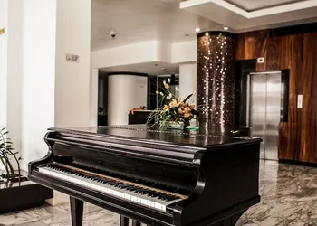Hotel Inglaterra hotel thumbnail 3