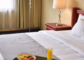 La Posada Hotel & Suites hotel thumbnail 4