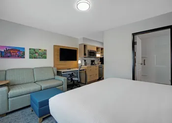 TownePlace Suites by Marriott Phoenix Glendale Sports & Entertainment District hotel thumbnail 7