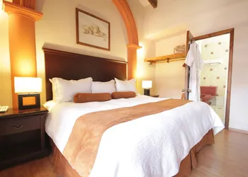 Casa Mexicana Hotel hotel thumbnail 8