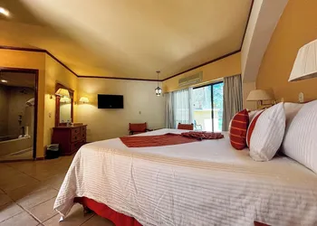 Hotel Misión Comanjilla hotel thumbnail 6