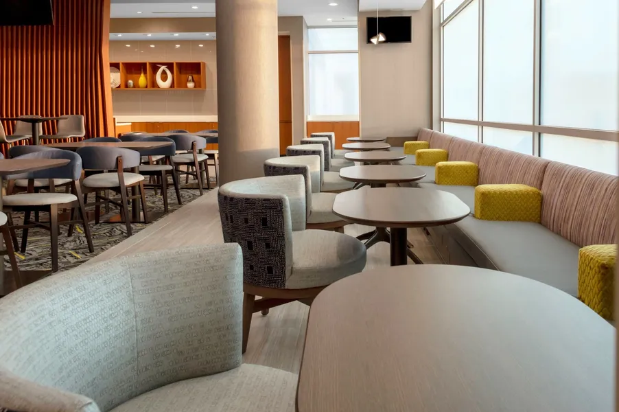 SpringHill Suites Kansas City Airport hotel detail image 6
