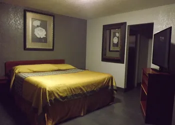 Laurel Inn hotel thumbnail 8