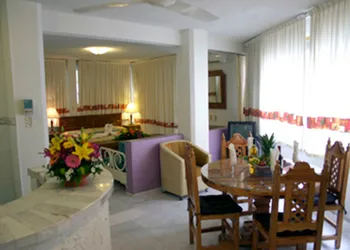 Hotel Suite Jazmin hotel thumbnail 5