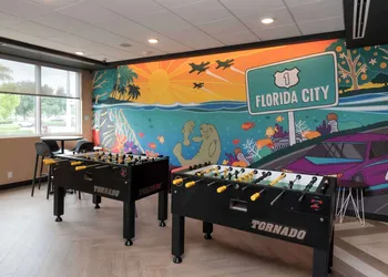 Tru by Hilton Florida City hotel thumbnail 4