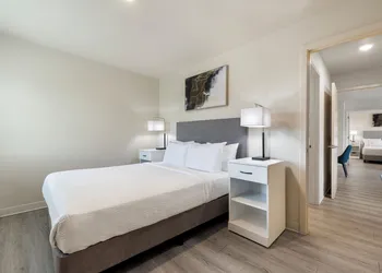 Soka Suites Dallas - Las Colinas hotel thumbnail 7