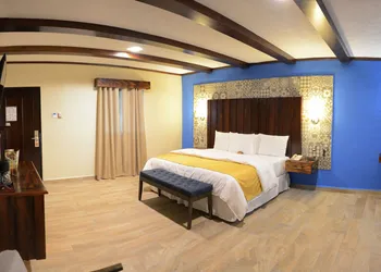 Hotel Hacienda Inn Aeropuerto hotel thumbnail 6