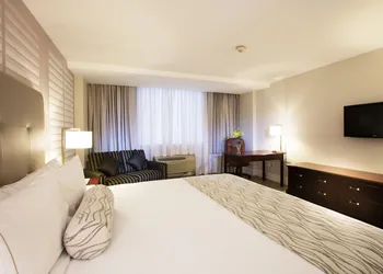 Krystal Satélite María Bárbara hotel thumbnail 5