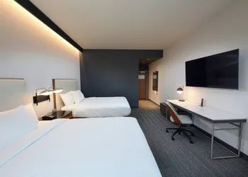 Courtyard by Marriott Charlotte Waverly hotel thumbnail 6