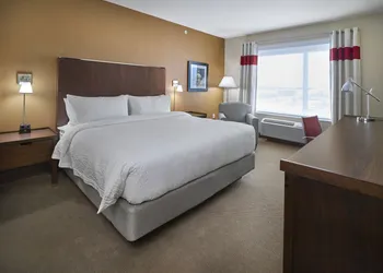 Four Points by Sheraton Edmonton West hotel thumbnail 6