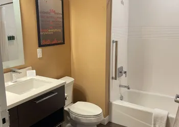 TownePlace Suites by Marriott Grand Rapids Airport Southeast hotel thumbnail 4