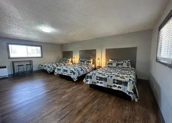 Lake Ridge Hotel hotel thumbnail 7