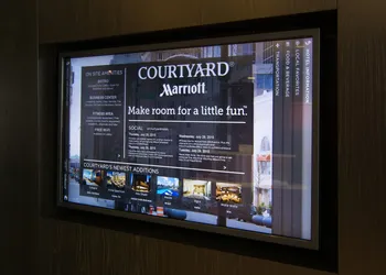 Courtyard Phoenix Downtown hotel thumbnail 3