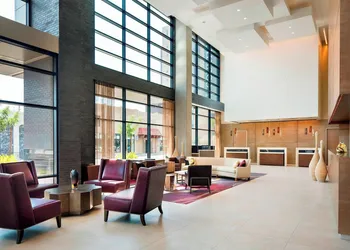 Courtyard Phoenix Downtown hotel thumbnail 6