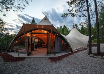 Under Canvas Glacier hotel thumbnail 2