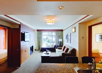 Pan Pacific Whistler Village Centre hotel thumbnail 6