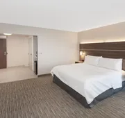 Holiday Inn Express & Suites Downtown Ottawa East by IHG hotel detail image 3