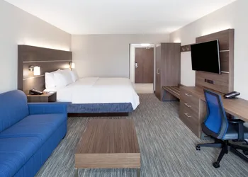 Holiday Inn Express & Suites Downtown Ottawa East by IHG hotel thumbnail 4