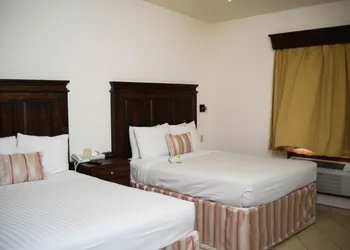 Laos Mar Hotel & Suites hotel thumbnail 4