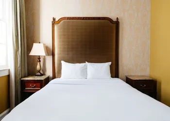 The Lafayette New Orleans By Kasa Living hotel thumbnail 8