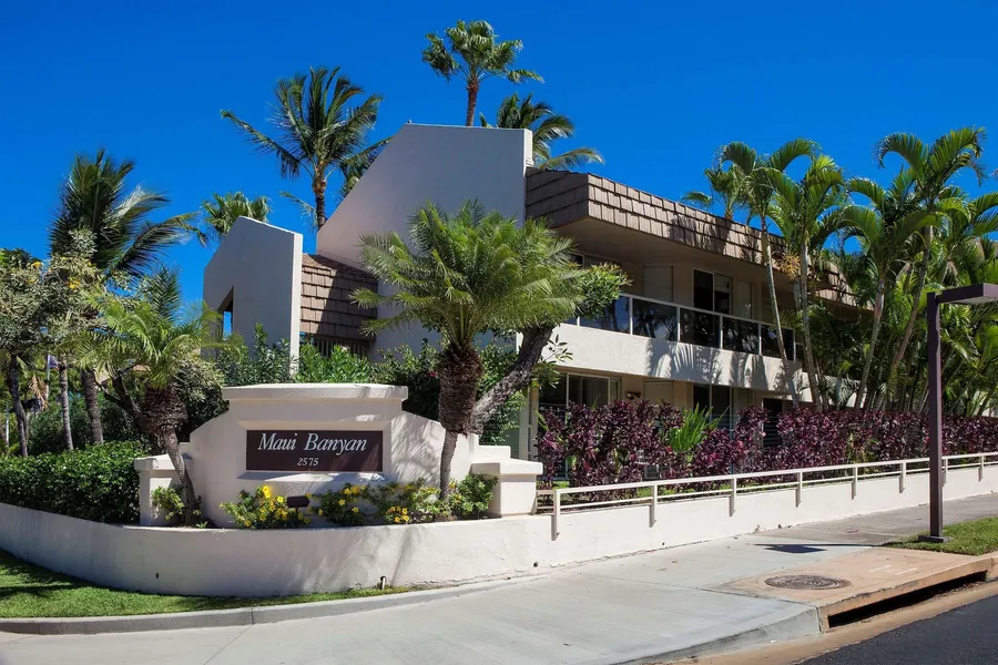 Aston at the Maui Banyan hotel detail image 2