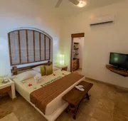 Pacífica Grand Zihuatanejo hotel detail image 3